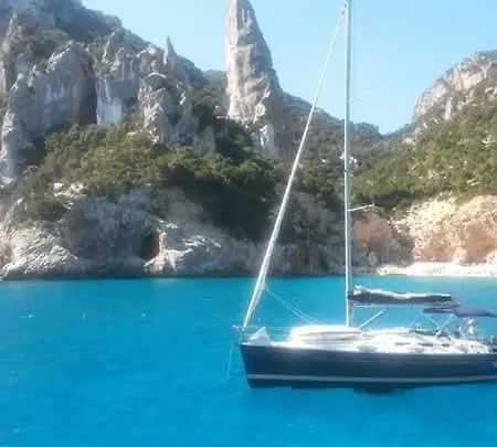 S'accodoro Διαμέρισμα Triei