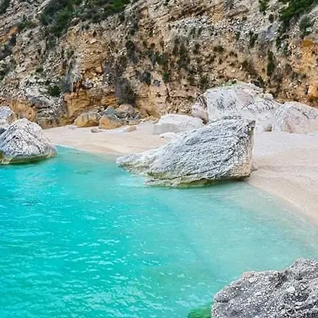 S'accodoro Διαμέρισμα *