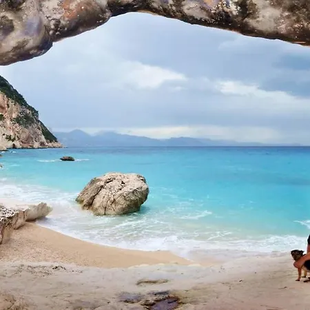 S'accodoro Διαμέρισμα Triei